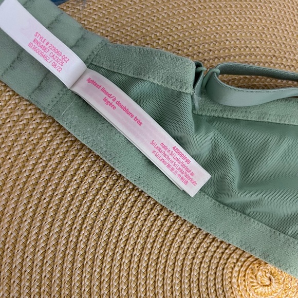 Victoria Secret PINK Lightly Lined Sea Foam Green Underwire Bra 42DDD - Picture 7 of 7